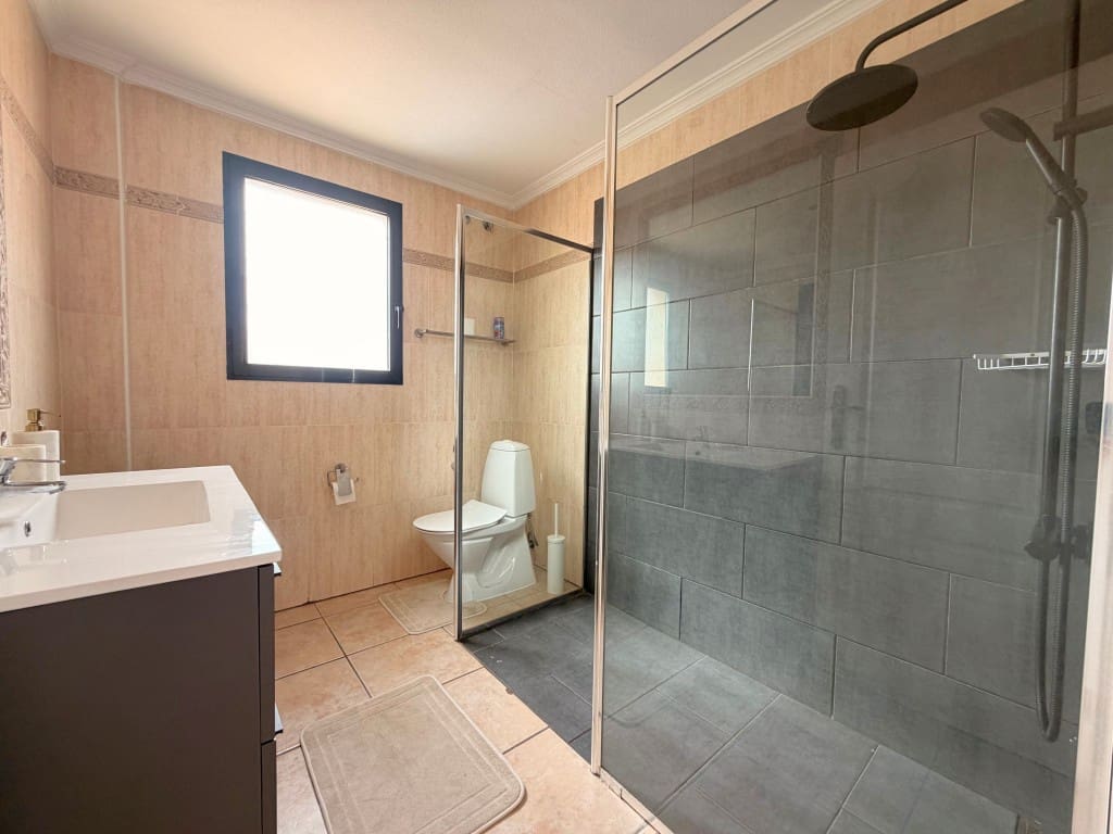 4 soveværelse Villa til salg i Lo Crispin med swimmingpool - € 349.000 (Ref: 10174886)