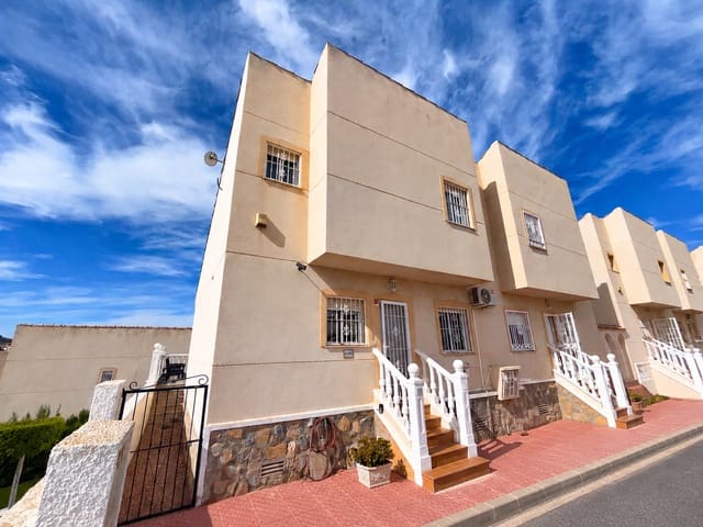 Pareado de 3 habitaciones en Ciudad Quesada, Rojales en venta con piscina - 235.000 € (Ref: 10176896)