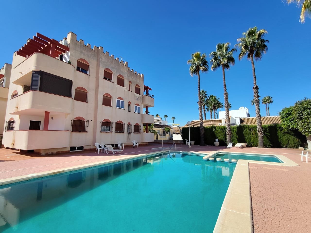 2 slaapkamer Appartement te koop in Los Alcazares met zwembad garage - € 179.900 (Ref: 10179962)