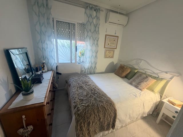 Bungalow de 2 habitaciones en Pueblo Bravo, Rojales en venta - 152.500 € (Ref: 10185312)
