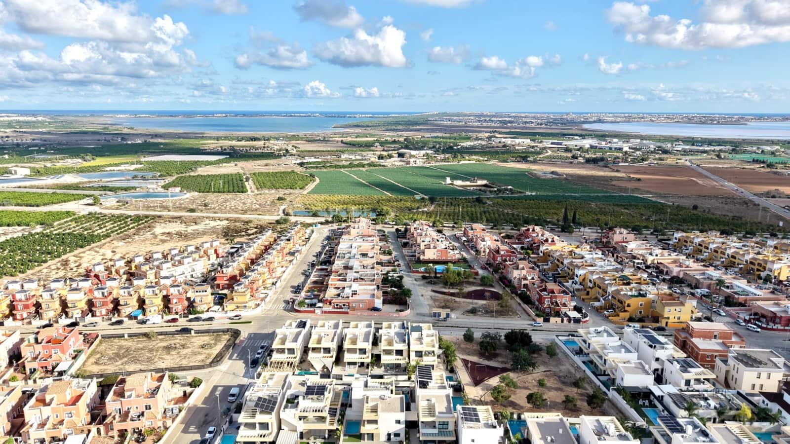 3 slaapkamer Villa te koop in Los Montesinos met zwembad - € 449.000 (Ref: 10186597)