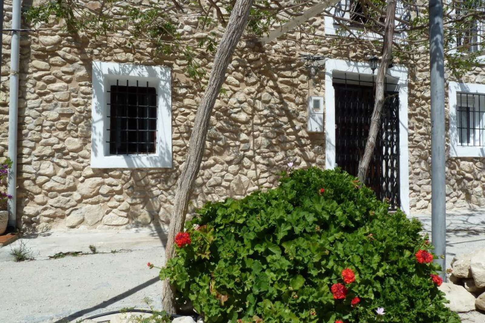 4 slaapkamer Halfvrijstaande villa te koop in Blanca - € 169.995 (Ref: 5139312)