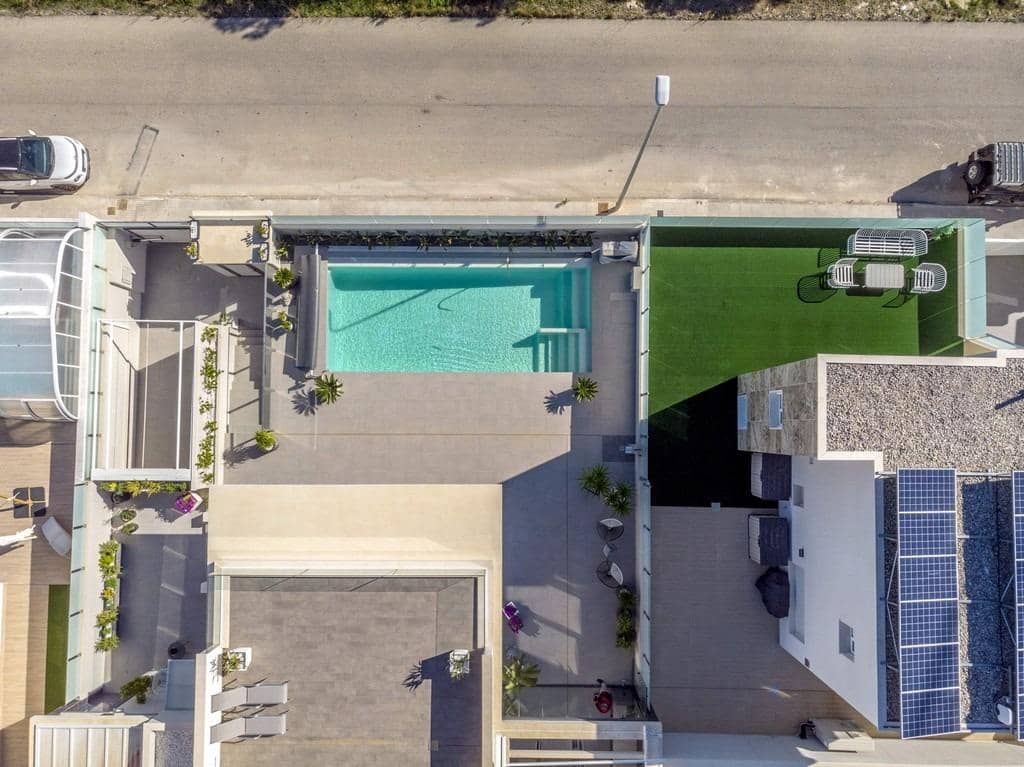 Chalet de 3 habitaciones en Campoamor en venta con piscina - 1.250.000 € (Ref: 6751430)