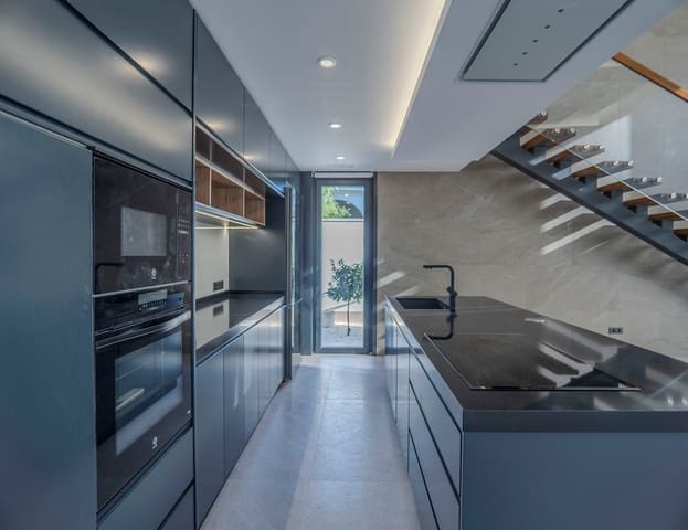 4 chambre Villa/Maison à vendre à Ciudad Quesada, Rojales avec piscine - 1 350 000 € (Ref: 7065706)