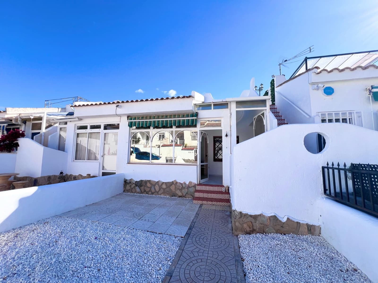 2 soveværelse Bungalow til salg i Ciudad Quesada med swimmingpool - € 149.950 (Ref: 7808664)