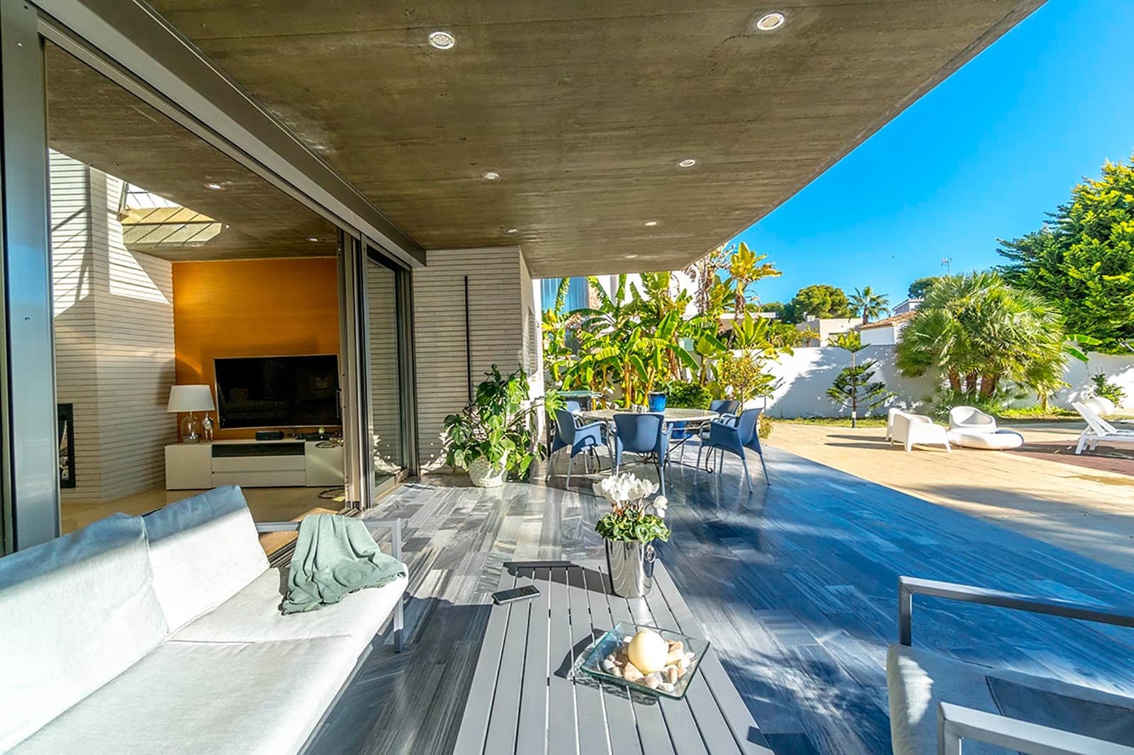 4 soveværelse Villa til salg i Alicante by med swimmingpool - € 999.900 (Ref: 7887739)