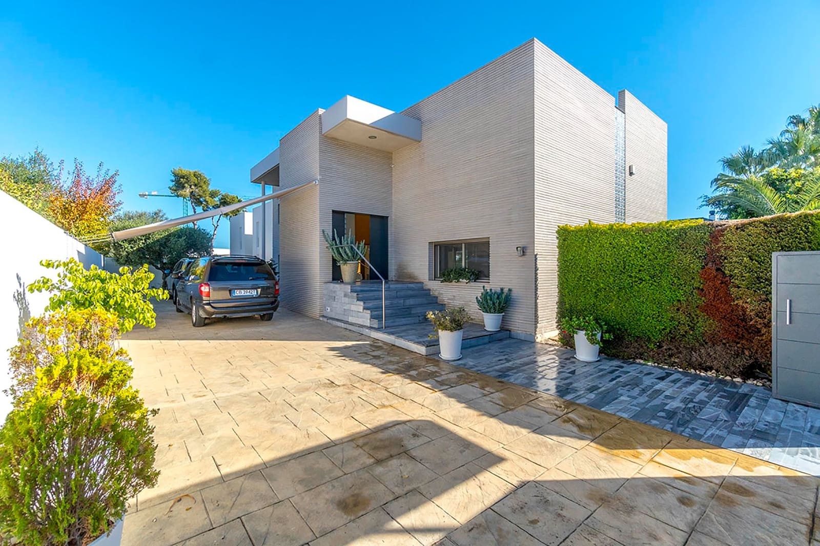 4 soveværelse Villa til salg i Alicante by med swimmingpool - € 999.900 (Ref: 7887739)