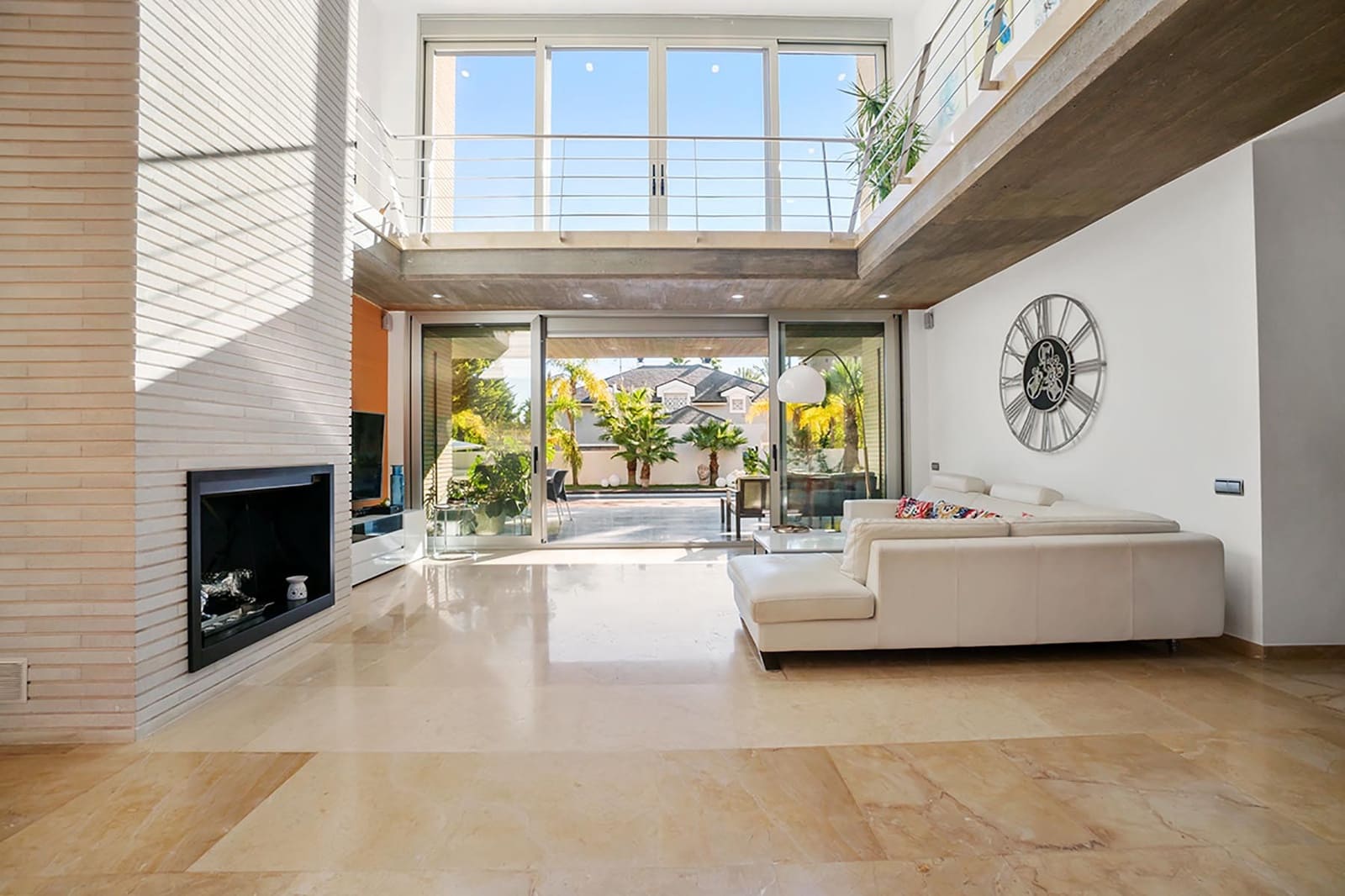 4 soveværelse Villa til salg i Alicante by med swimmingpool - € 999.900 (Ref: 7887739)