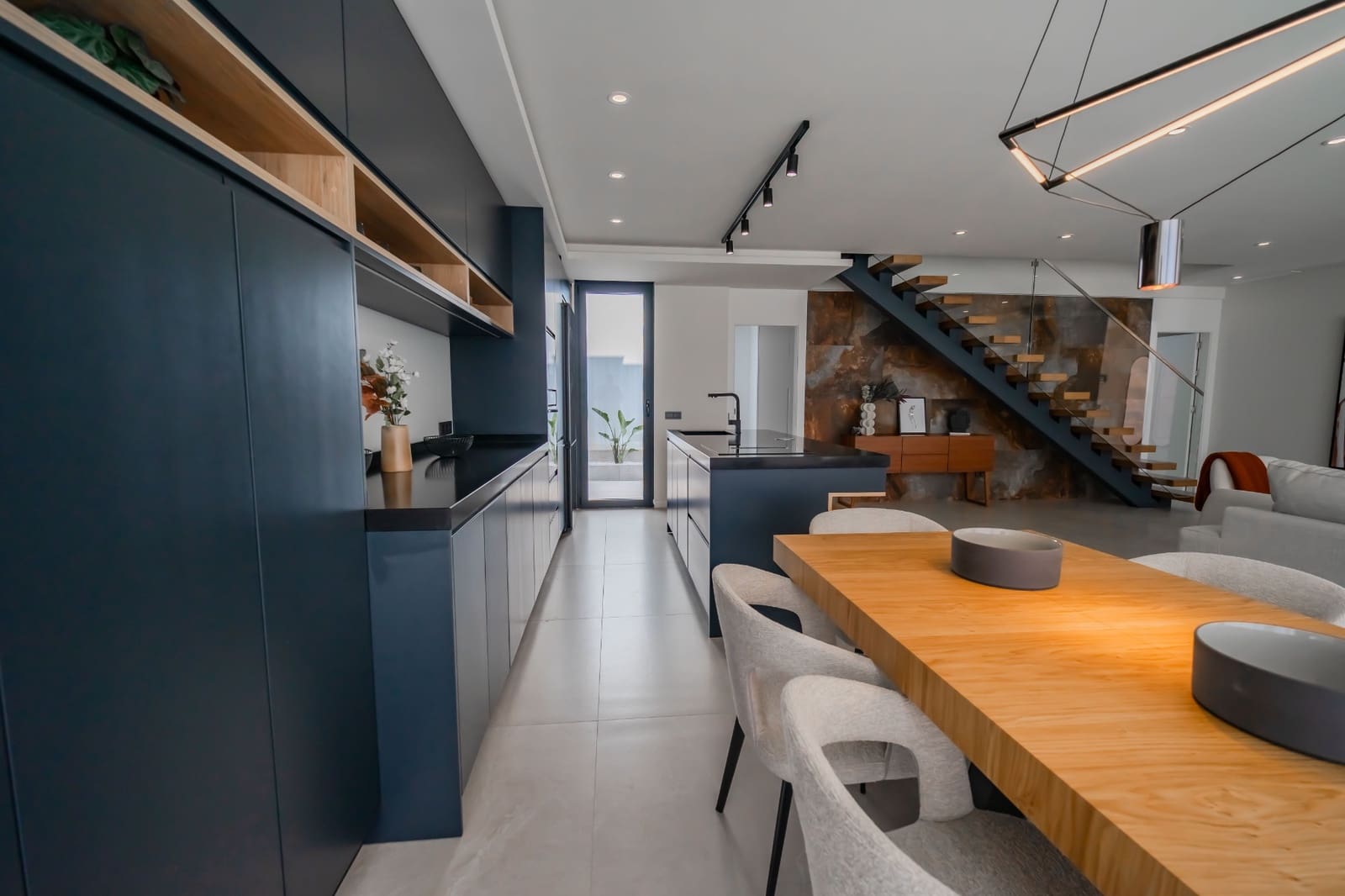 4 slaapkamer Villa te koop in La Marquesa met zwembad - € 1.150.000 (Ref: 8023877)
