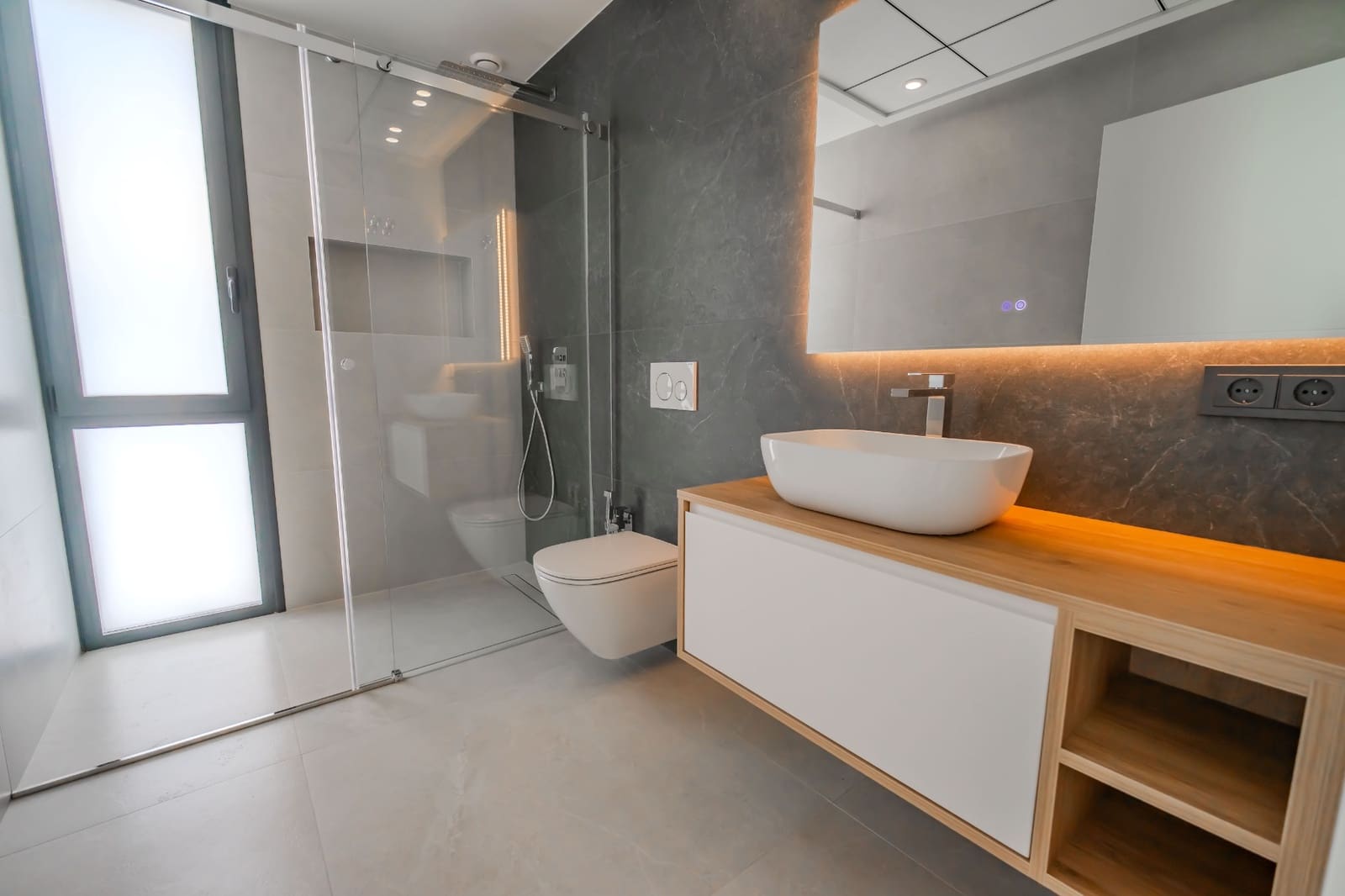 4 slaapkamer Villa te koop in La Marquesa met zwembad - € 1.150.000 (Ref: 8023877)