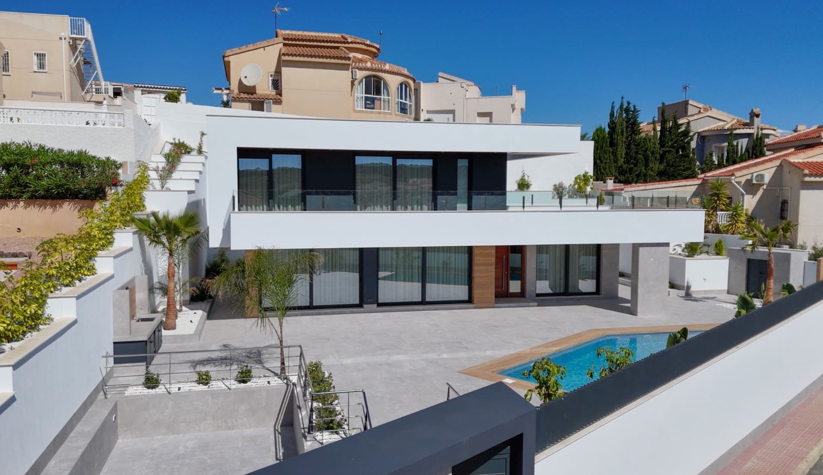 4 slaapkamer Villa te koop in La Marquesa met zwembad - € 1.150.000 (Ref: 8023877)