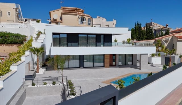 4 slaapkamer Villa te koop in La Marquesa, Rojales met zwembad - € 1.150.000 (Ref: 8023877)