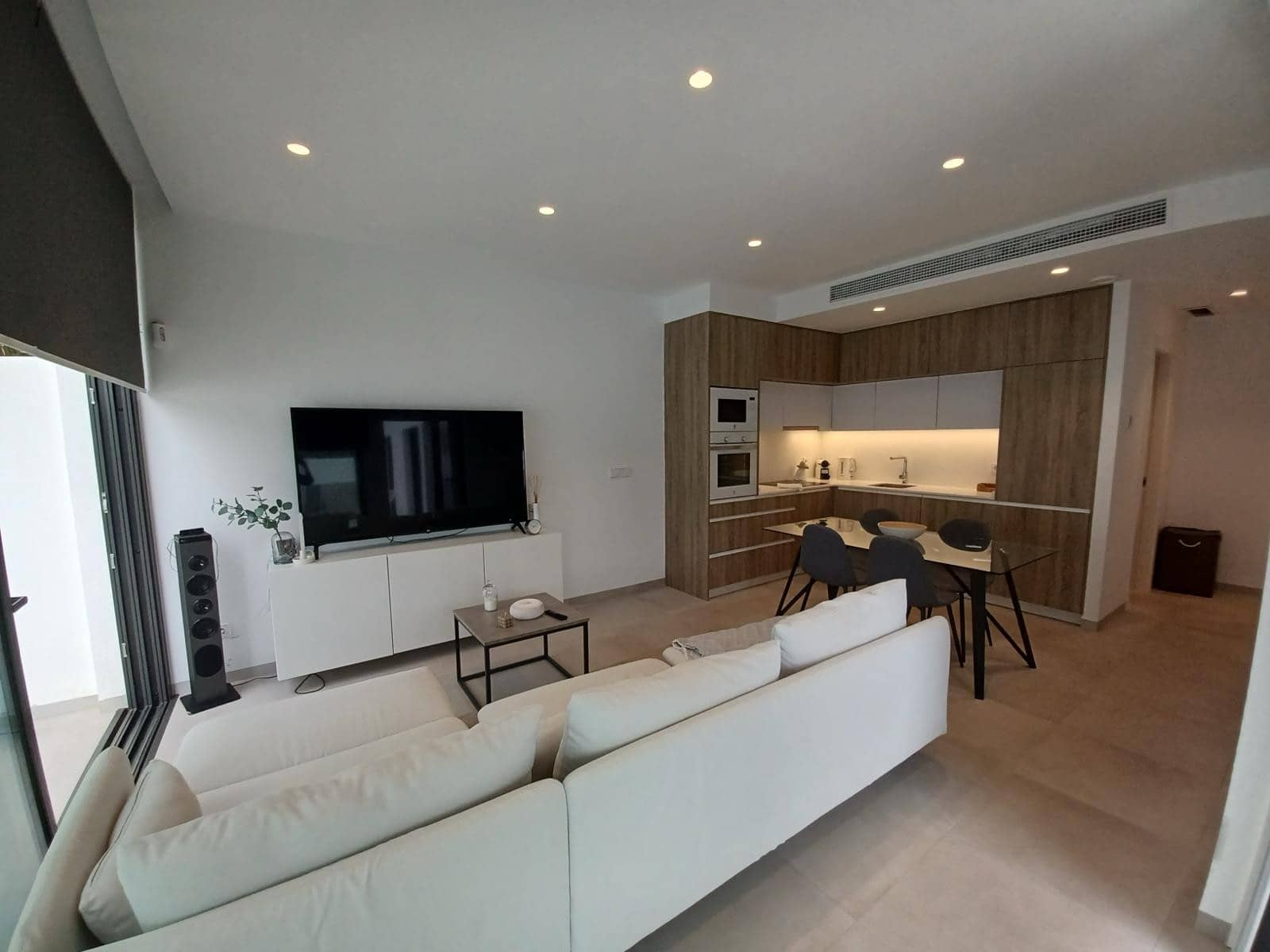 Chalet de 3 habitaciones en Pilar de la Horadada en venta con piscina - 379.000 € (Ref: 8311544)