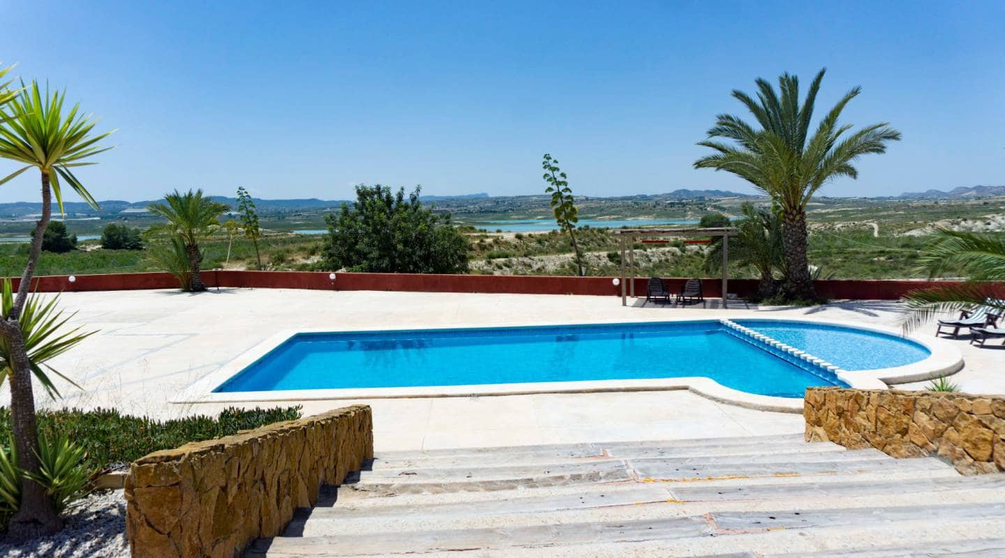 4 soveværelse Villa til salg i San Miguel de Salinas med swimmingpool garage - € 1.745.000 (Ref: 8417469)