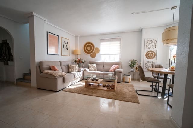 3 chambre Villa/Maison Semi-Mitoyenne à vendre à Doña Pepa, Rojales avec piscine - 269 950 € (Ref: 8418184)