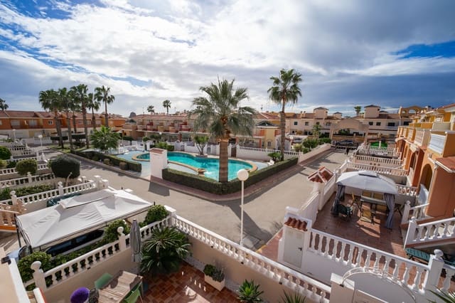 3 chambre Villa/Maison Semi-Mitoyenne à vendre à Doña Pepa, Rojales avec piscine - 269 950 € (Ref: 8418184)