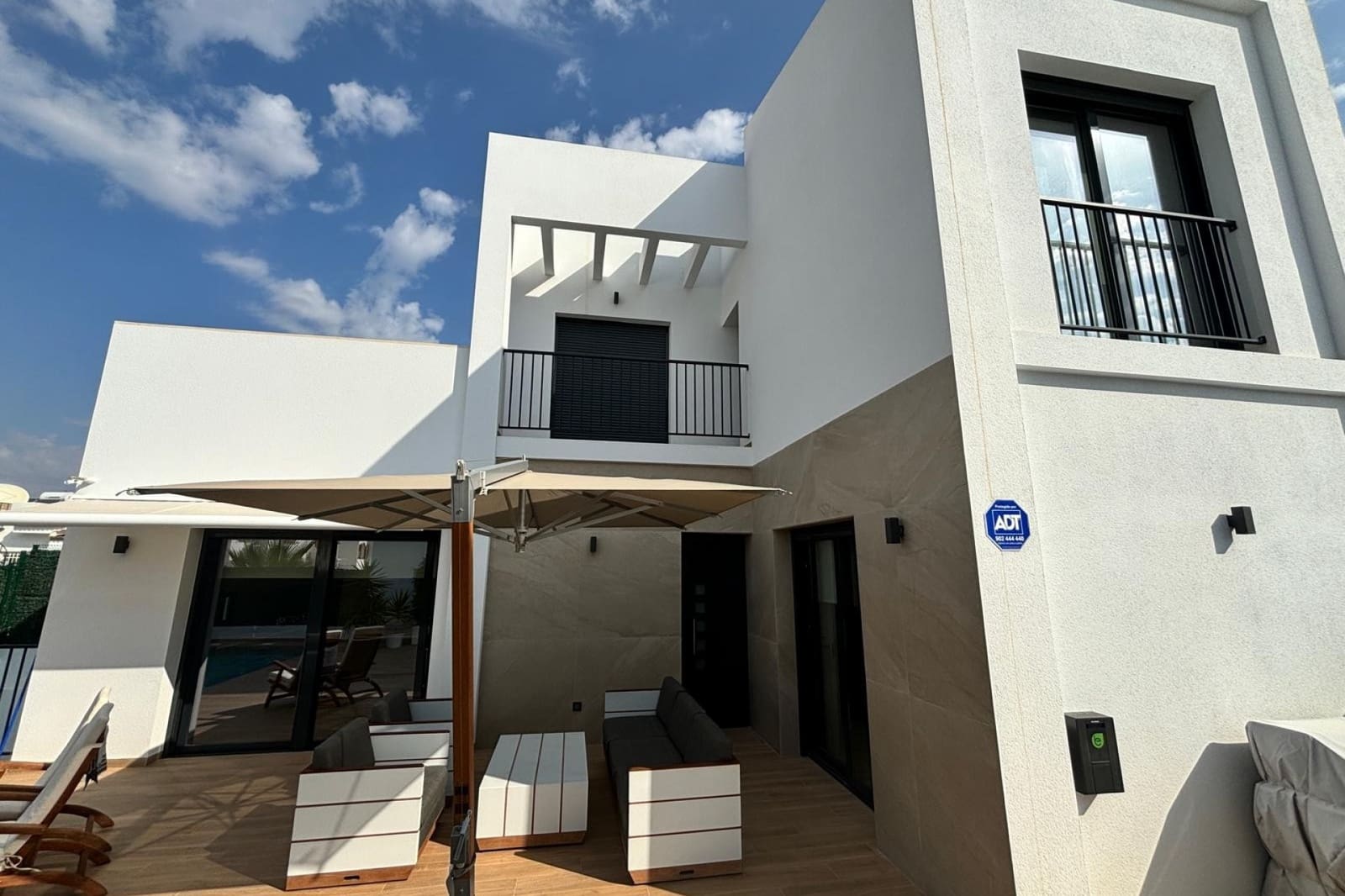 Chalet de 3 habitaciones en Ciudad Quesada en venta con piscina - 529.000 € (Ref: 8538229)