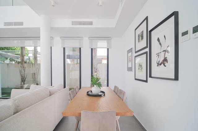 3 bedroom Villa for sale in Pueblo Bravo, Rojales with pool - € 650,000 (Ref: 8598612)