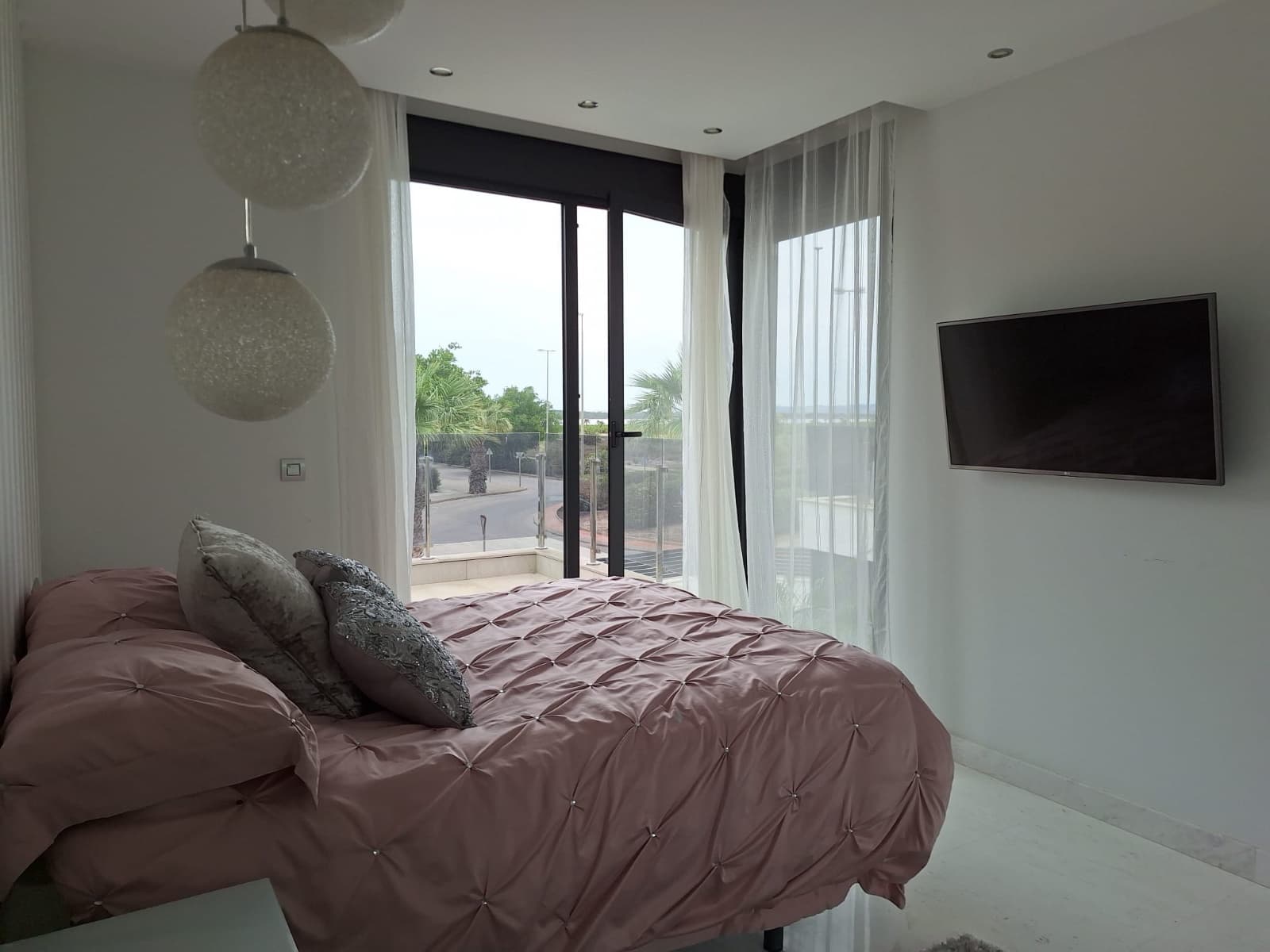 3 slaapkamer Villa te koop in El Raso met zwembad - € 495.000 (Ref: 8618759)