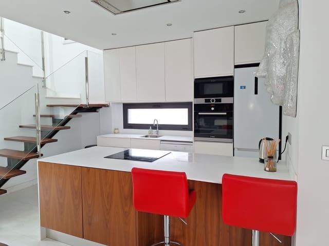 3 soveværelse Villa til salg i El Raso, Guardamar del Segura med swimmingpool - € 495.000 (Ref: 8618759)