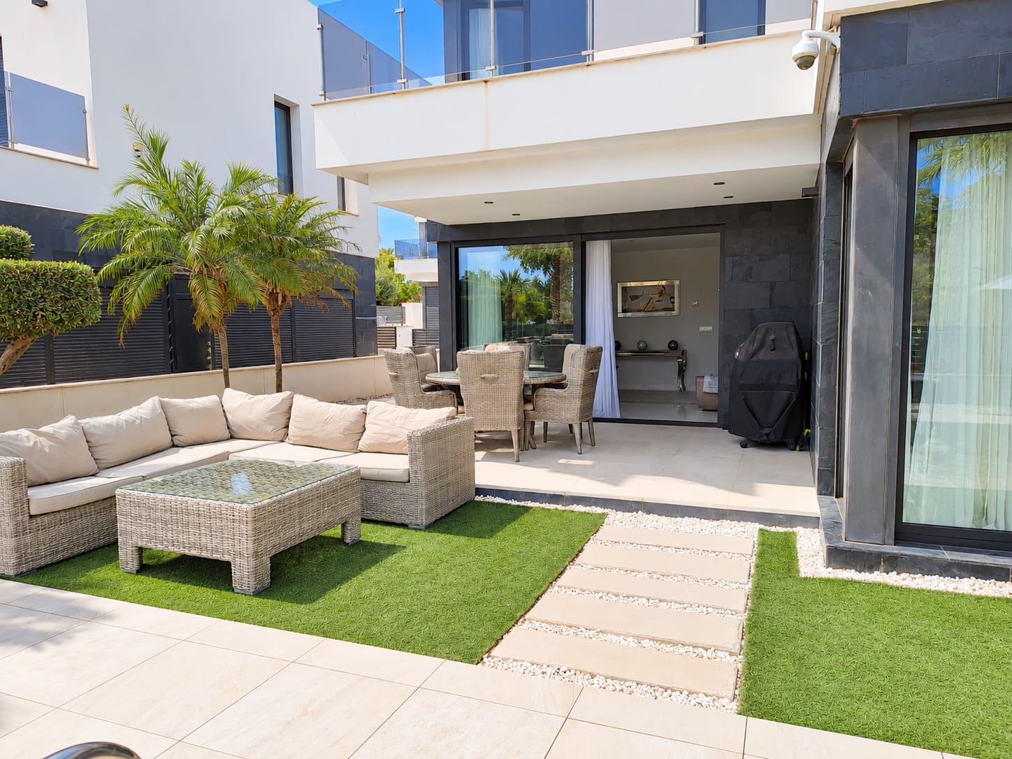 3 slaapkamer Villa te koop in El Raso met zwembad - € 495.000 (Ref: 8618759)