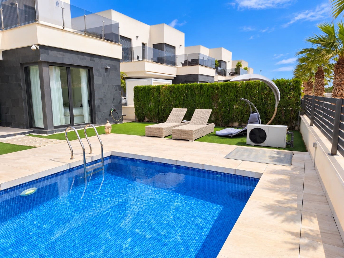 3 slaapkamer Villa te koop in El Raso met zwembad - € 495.000 (Ref: 8618759)