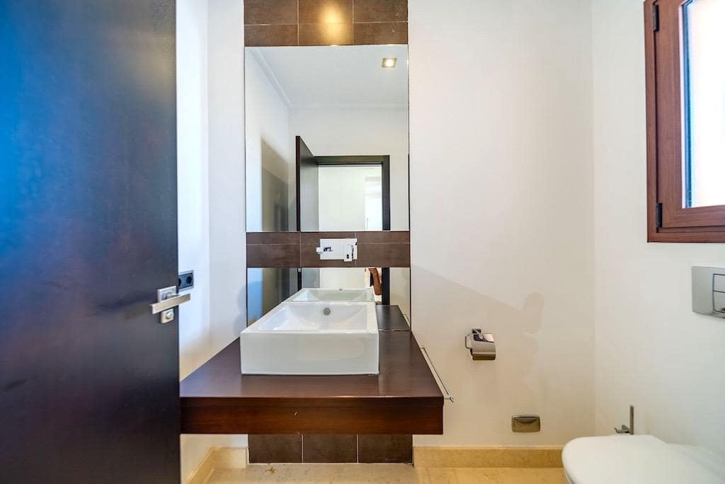 Chalet de 5 habitaciones en Cabo Roig en venta con piscina - 1.995.000 € (Ref: 8625484)