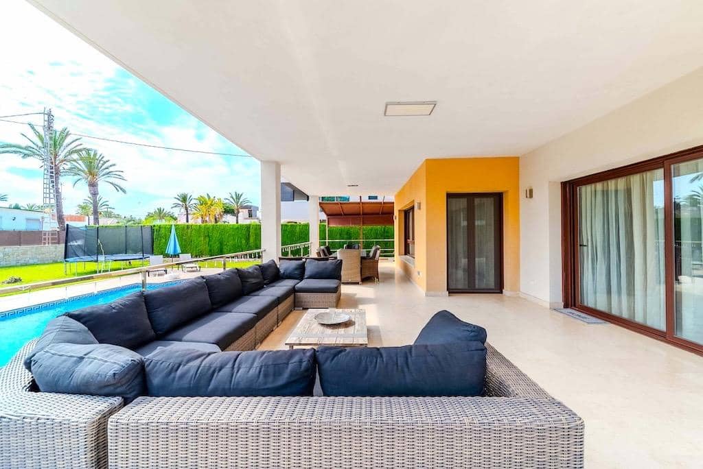 Chalet de 5 habitaciones en Cabo Roig en venta con piscina - 1.995.000 € (Ref: 8625484)