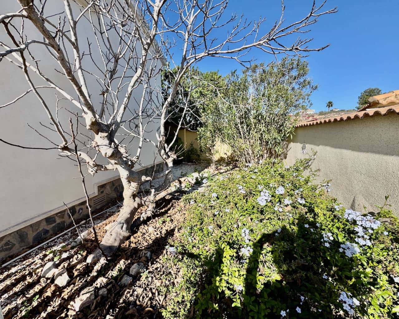 4 bedroom Villa for sale in Lo Pepin with pool - € 375,000 (Ref: 8627999)