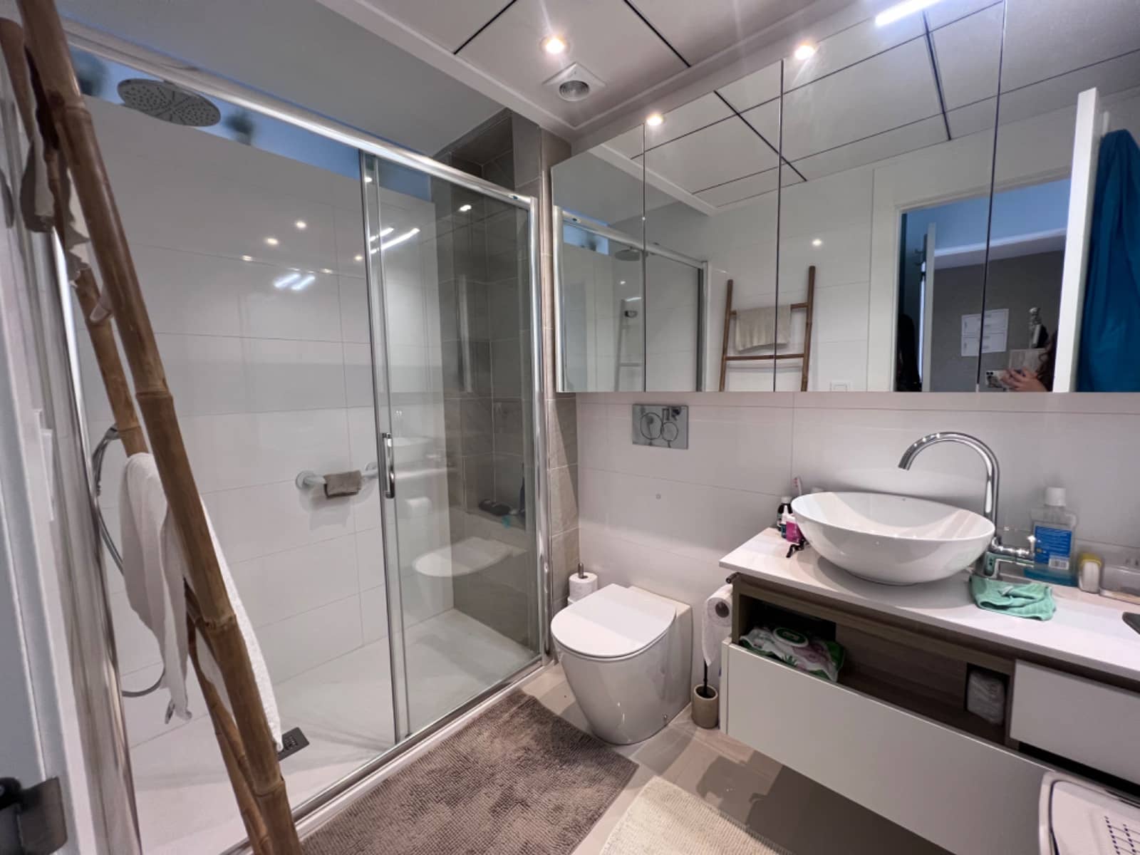 2 bedroom Apartment for sale in Pueblo Bravo with pool - € 325,000 (Ref: 8639877)