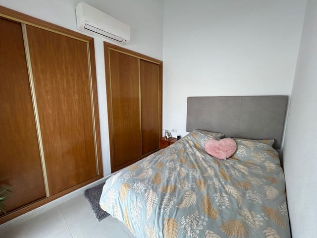 Pareado de 3 habitaciones en La Marquesa, Rojales en venta con piscina - 239.950 € (Ref: 8736480)