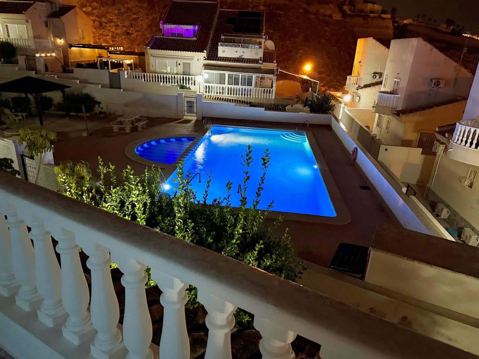 Pareado de 3 habitaciones en La Marquesa en venta con piscina - 239.950 € (Ref: 8736480)