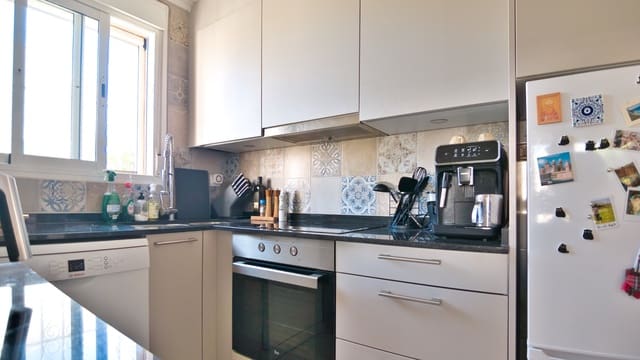 3 slaapkamer Halfvrijstaande villa te koop in La Marquesa, Rojales met zwembad - € 225.000 (Ref: 8736480)