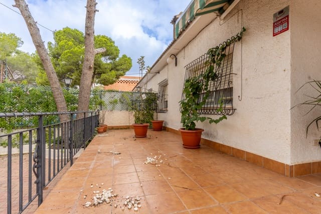 4 soveværelse Semi-Rækkehus til salg i Pinar de Campoverde, Pilar de la Horadada med swimmingpool - € 259.900 (Ref: 8738392)