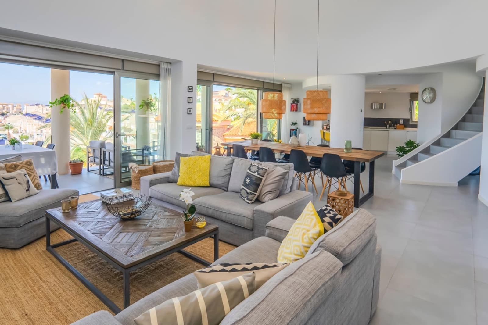 4 soveværelse Villa til salg i La Marquesa med swimmingpool - € 899.000 (Ref: 8845899)