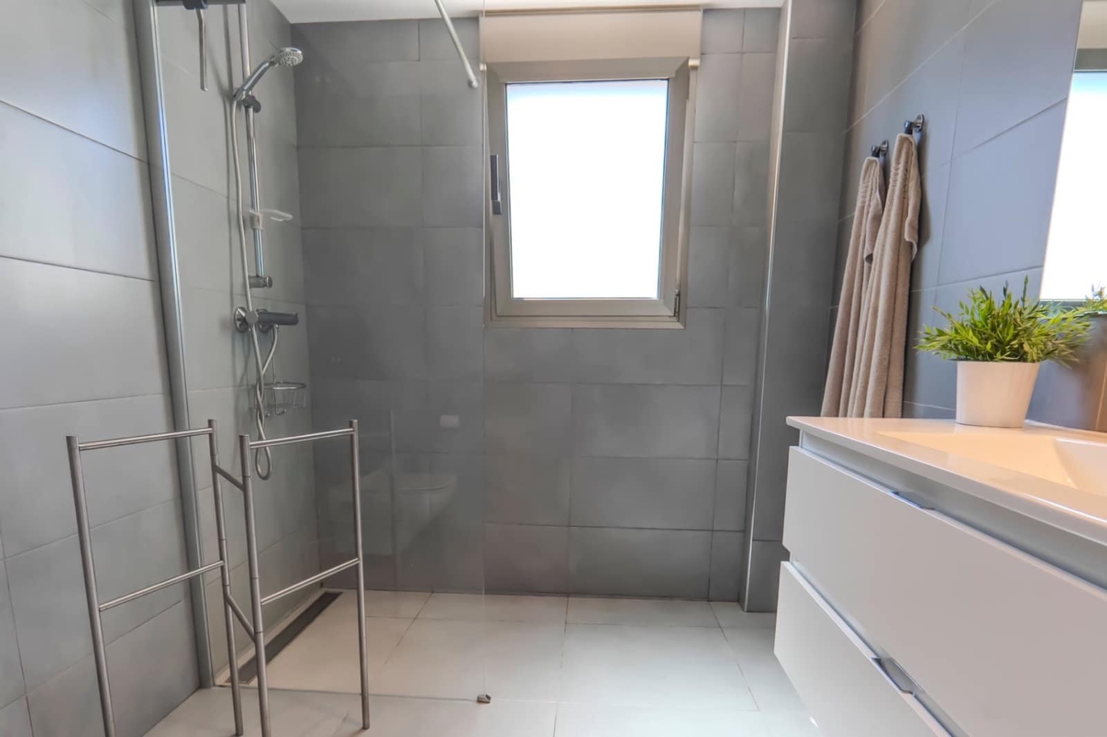 4 soveværelse Villa til salg i La Marquesa med swimmingpool - € 899.000 (Ref: 8845899)