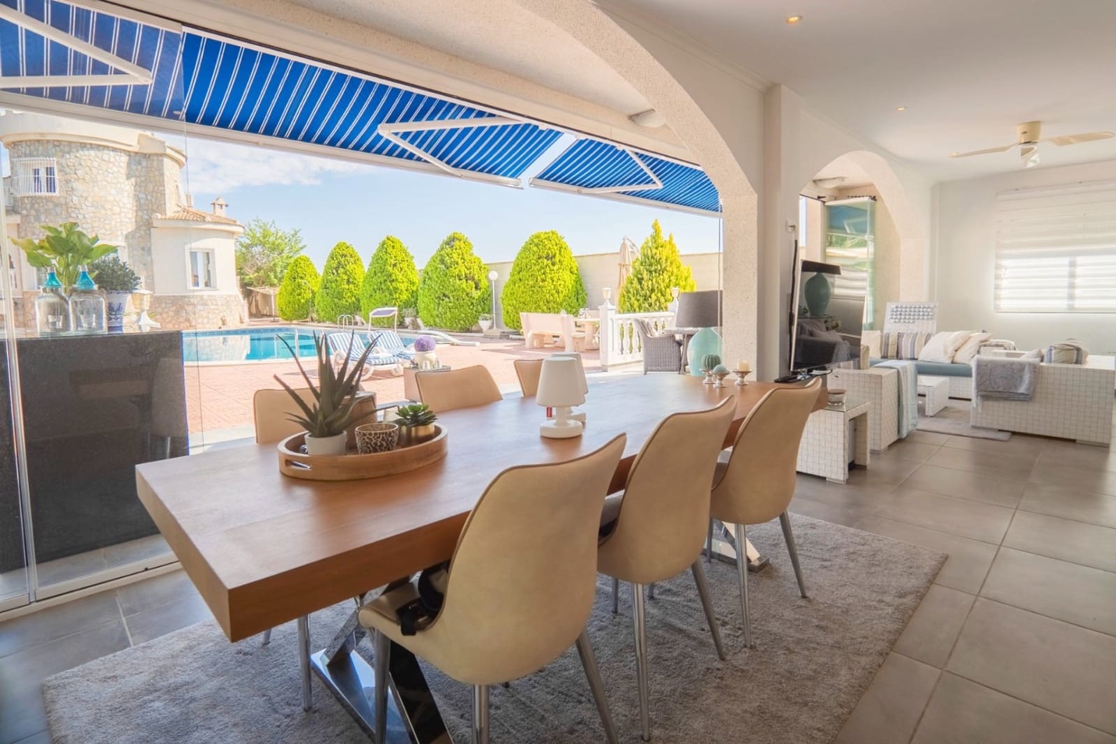 Chalet de 5 habitaciones en Ciudad Quesada en venta con piscina - 845.000 € (Ref: 8845903)