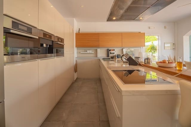 Chalet de 5 habitaciones en Ciudad Quesada, Rojales en venta con piscina - 845.000 € (Ref: 8845903)