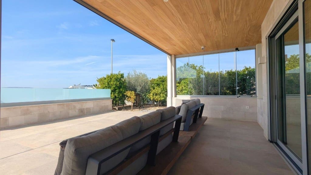 4 soveværelse Villa til salg i Benijofar med swimmingpool garage - € 1.495.000 (Ref: 8847244)