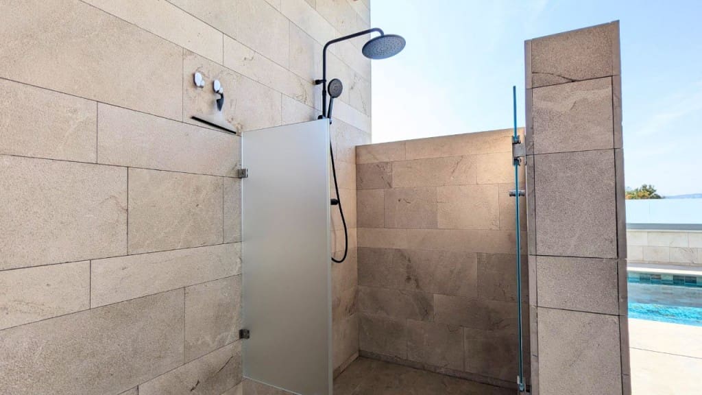 4 soveværelse Villa til salg i Benijofar med swimmingpool garage - € 1.495.000 (Ref: 8847244)