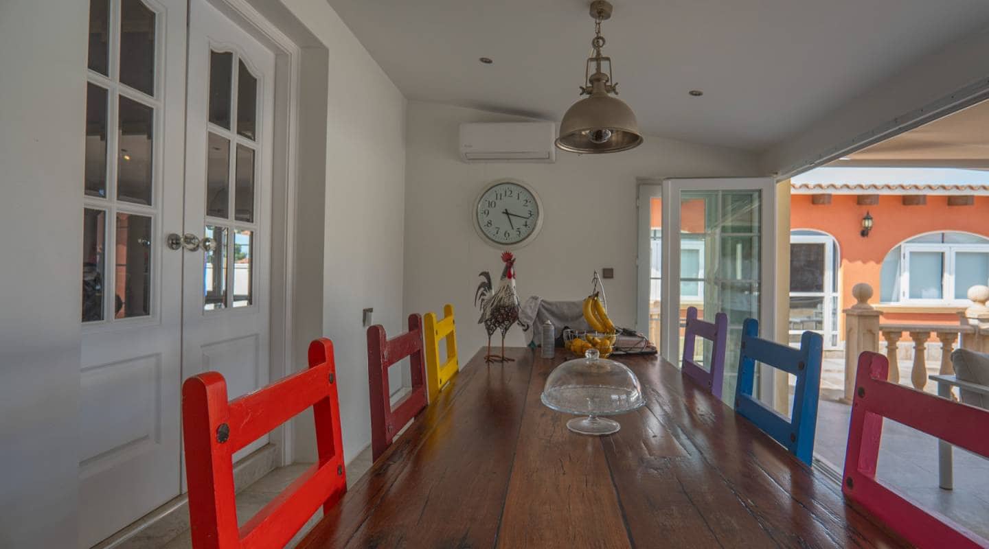 6 soveværelse Villa til salg i Almoradi med swimmingpool - € 650.000 (Ref: 8868544)