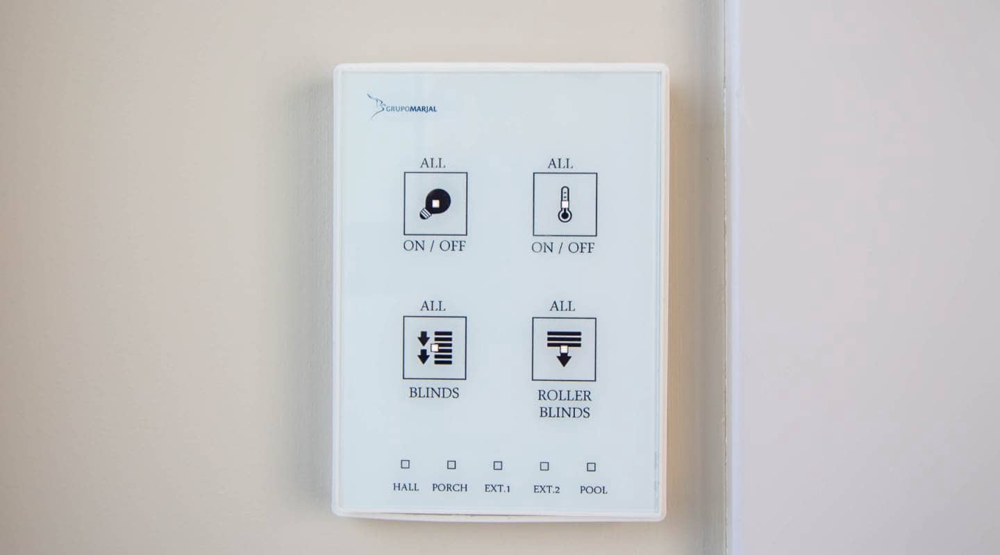 3 makuuhuone Huvila myytävänä paikassa Pinar de Campoverde mukana uima-altaan - 665 000 € (Ref: 8868545)