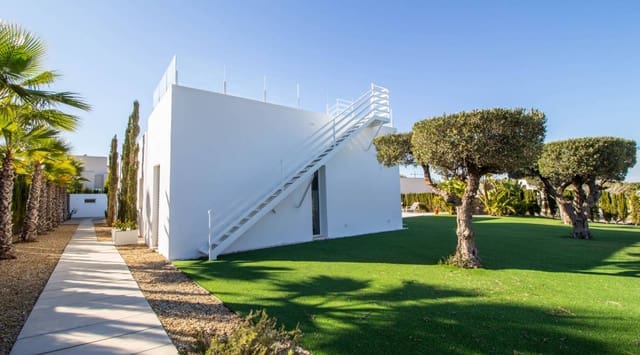 3 soverom Villa til salgs i Las Colinas Golf, Orihuela med svømmebasseng - € 1 050 000 (Ref: 8868548)