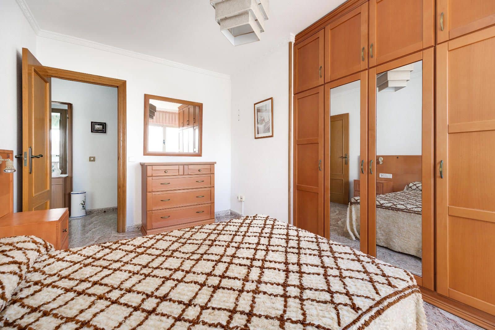 4 Zimmer Apartment zu verkaufen in Guardamar del Segura mit Garage - 179.969 € (Ref: 8901135)
