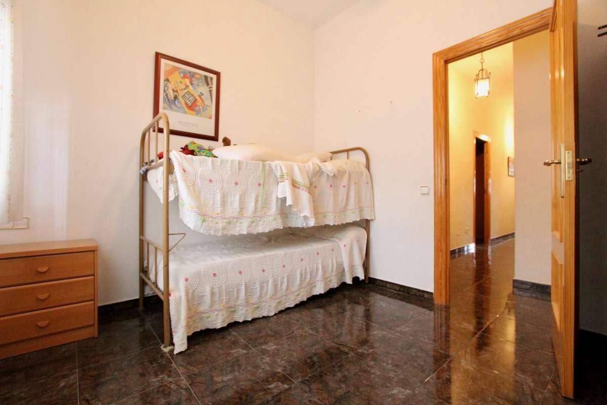 6 soveværelse Villa til salg i Murcia by med swimmingpool - € 260.000 (Ref: 8903683)