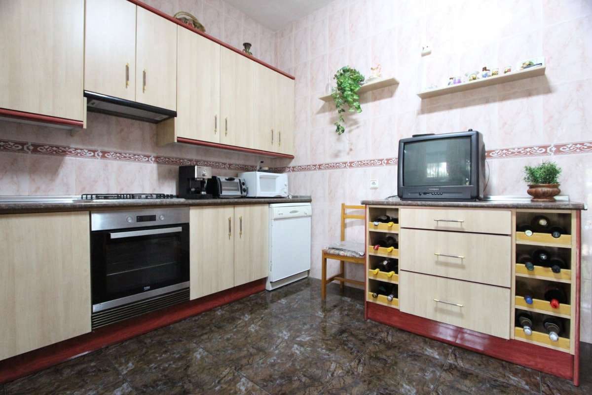 6 soveværelse Villa til salg i Murcia by med swimmingpool - € 260.000 (Ref: 8903683)