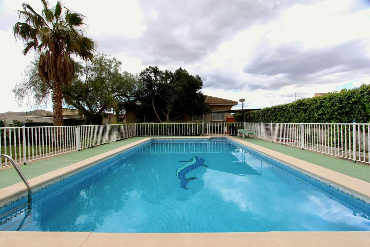 6 soveværelse Villa til salg i Murcia by med swimmingpool - € 260.000 (Ref: 8903683)