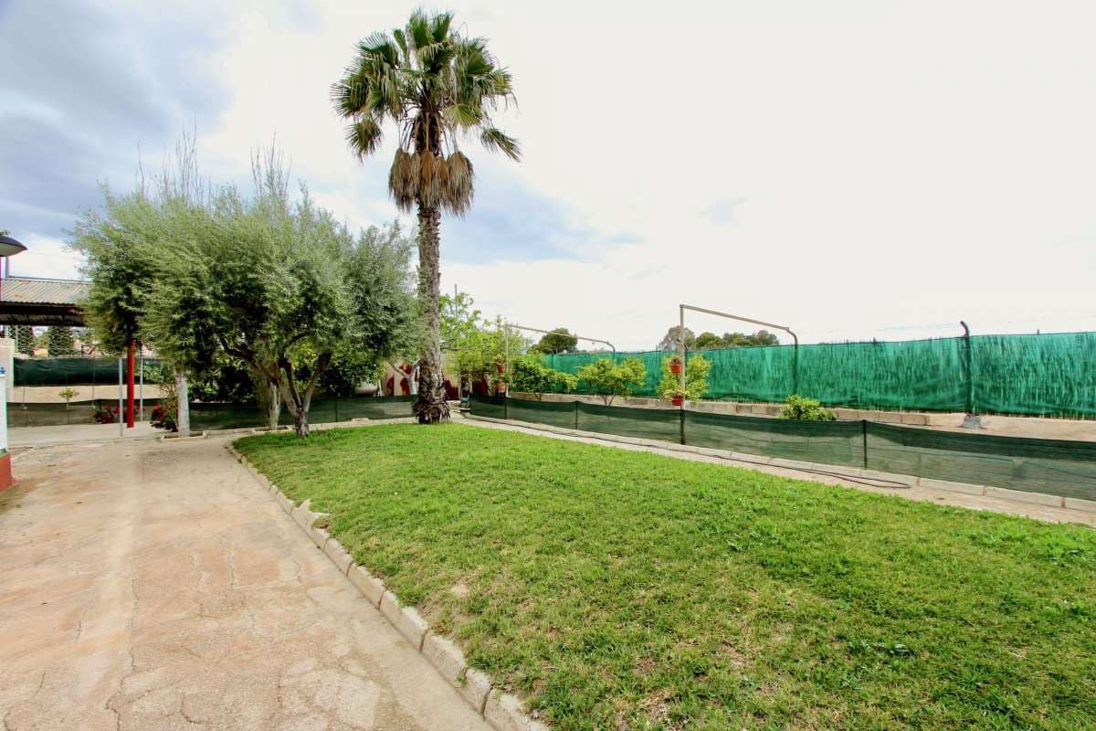 6 soveværelse Villa til salg i Murcia by med swimmingpool - € 260.000 (Ref: 8903683)
