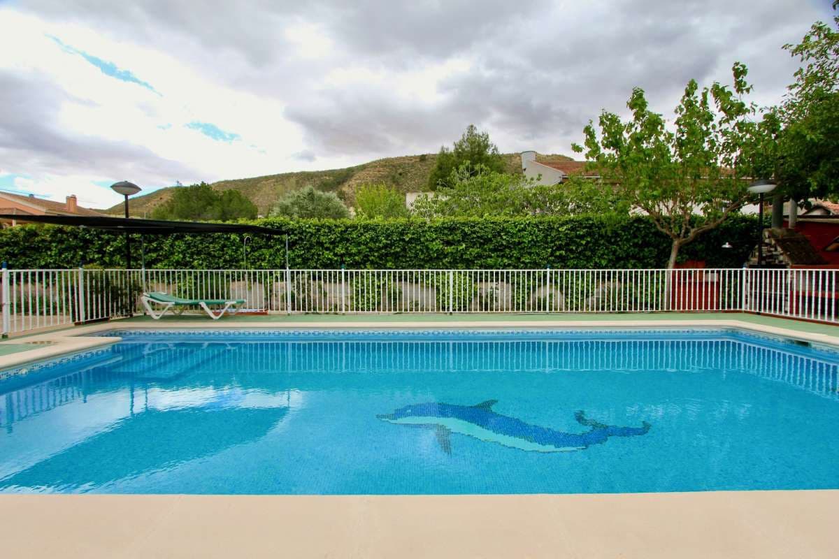 6 soveværelse Villa til salg i Murcia by med swimmingpool - € 260.000 (Ref: 8903683)
