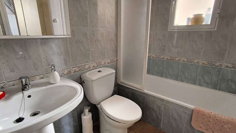 3 quarto Moradia Geminada para venda em Montebello com piscina - 150 000 € (Ref: 8909889)